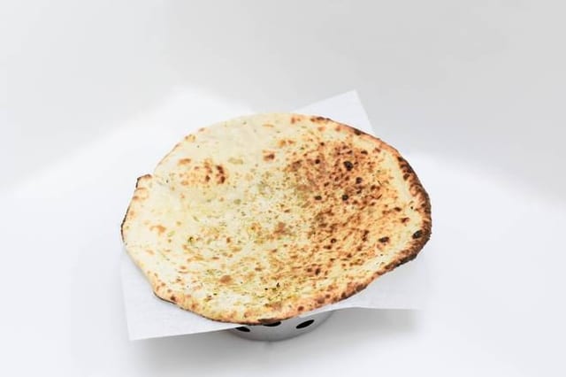 Naan Apricot Date.